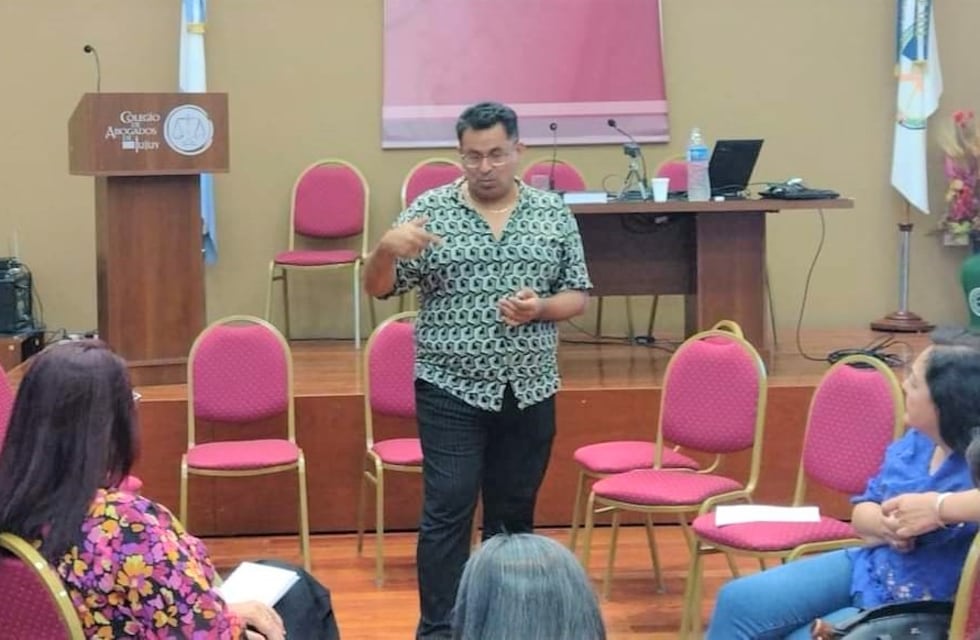 Abogados debaten aportes a la reforma de la Constitución de Jujuy