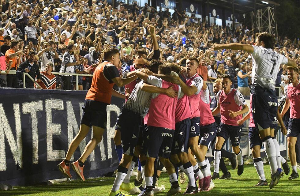 Independiente Rivadavia anunció que las entradas tendrán un adicional para el partido ante Brown