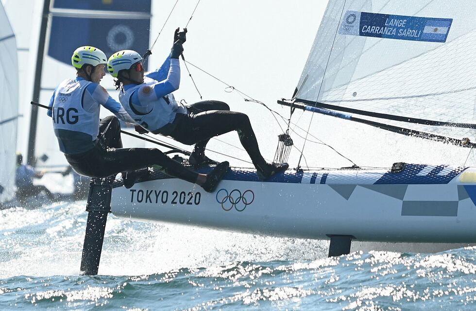 Santiago Lange entre lágrimas contó la lesión de su compañera: “Se le quedó dura la espalda”