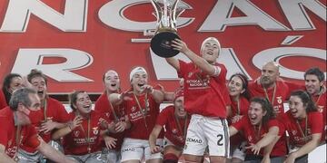 Benfica se coronó campeón de torneo de Primera División de hockey sobre patines de Portugal con la presencia de la mendocina Agustina Fernández.