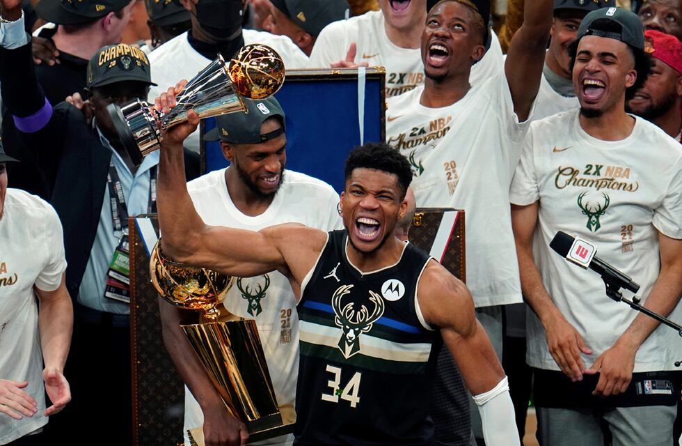 Milwaukee Bucks se consagró campeón de la NBA luego de 50 años, tras vencer a Phoenix Suns