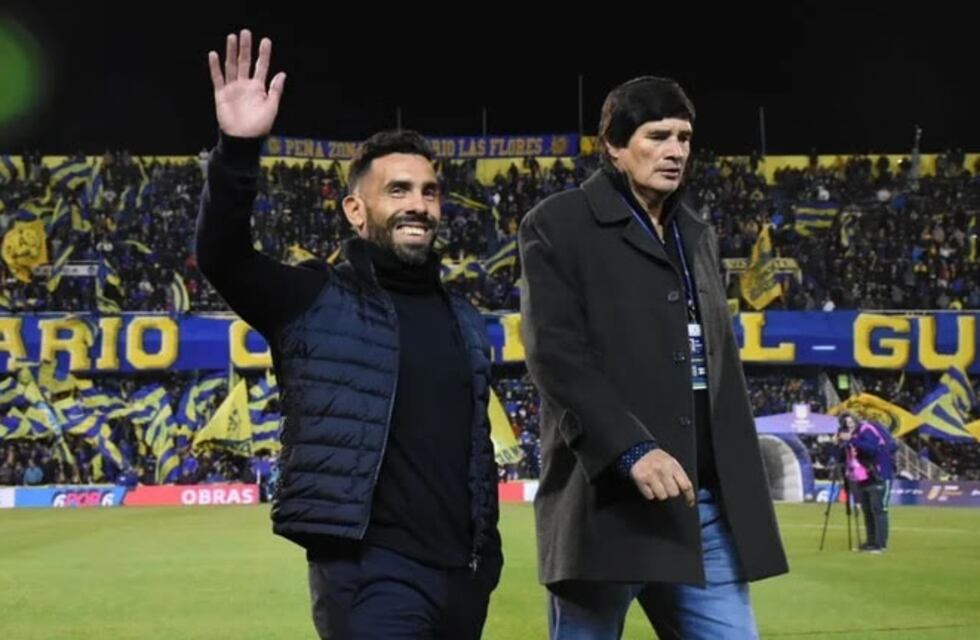 Carlos Tévez firmó la planilla del partido sin tener el título oficial como DT: ¿Problema en puerta para El Apache?