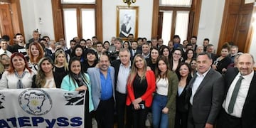 Acuerdo salarial entre IPSST y Gobierno.