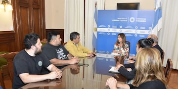 Paritarias: comenzó la ronda de diálogo entre el gobierno y los gremios