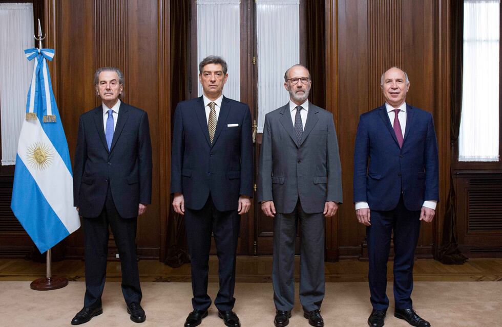 La Corte rechazó el recurso que interpuso la provincia de Tucumán y sigue vigente la cautelar que frenó las elecciones