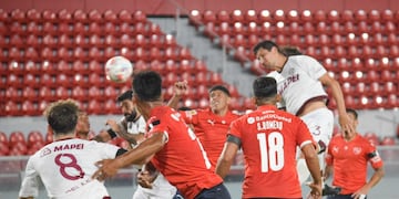 Lanús jugó mejor y le ganó 1-0 a Independiente en Avellaneda (Foto: @clublanus)