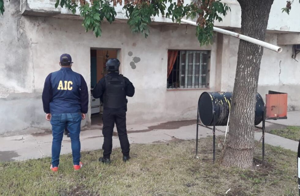 Secuestraron armas tras allanamientos en Frontera