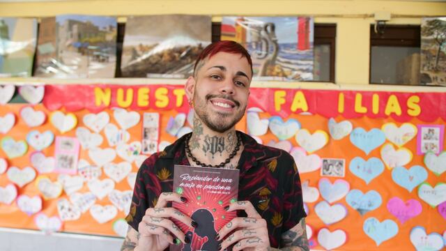 Dar voz con la literatura: publicó una antología con las experiencias de sus estudiantes durante la pandemia.