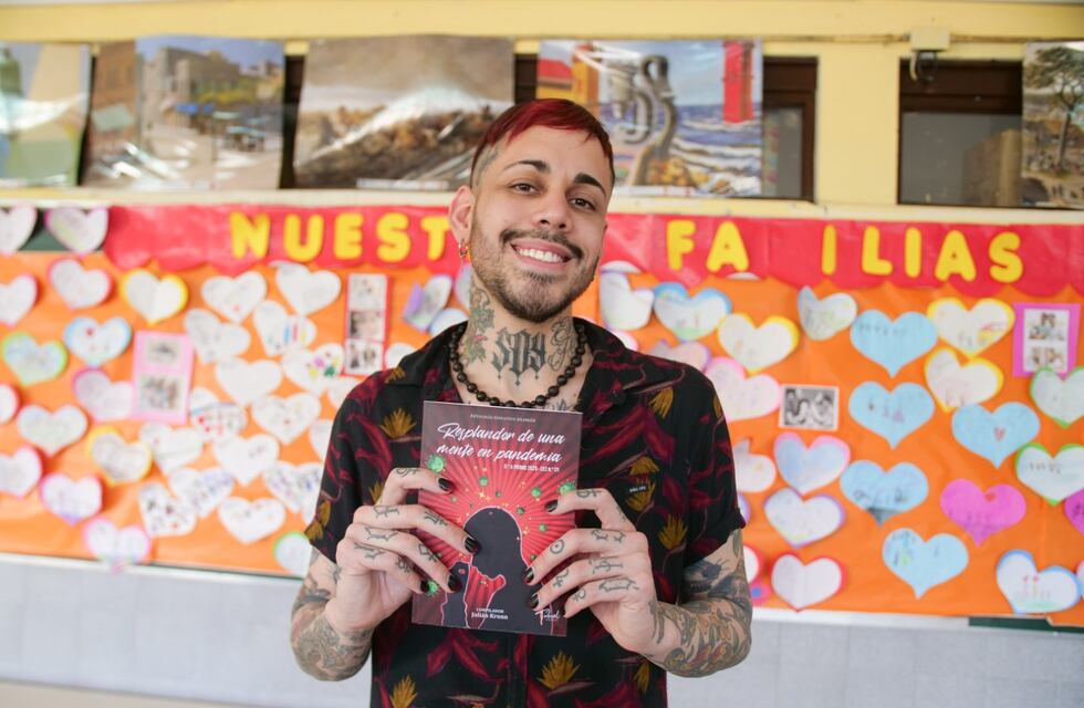 Dar voz con la literatura: publicó una antología con las experiencias de sus estudiantes durante la pandemia