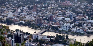 Carlos Paz paisaje nublado.
