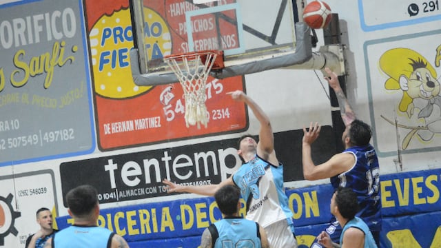 Espora derrotó como visitante a Ateneo. (Foto: Marcelo Barth).