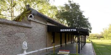 Cuál es la localidad de Santa Fe que tiene solo 8 habitantes.