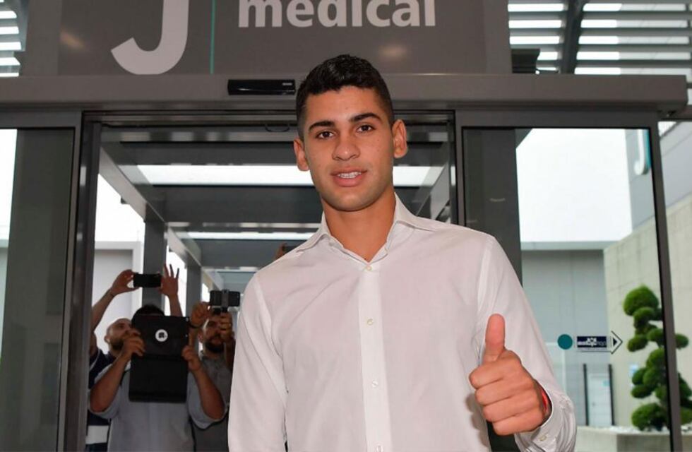 La felicitación de Belgrano a un Cuti Romero de Selección