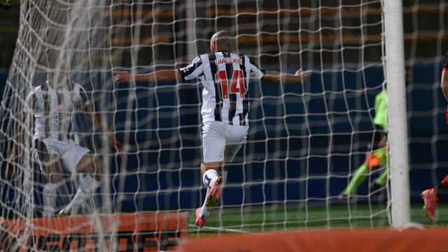 Talleres enfrentó a Newell's, en San Luis, por los octavos de final de la Copa Argentina. (Pedro Castillo)