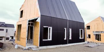 Proyecto Nacional GEF: el IPVyH avanza con la construcción de 16 viviendas autosustentables en Ushuaia