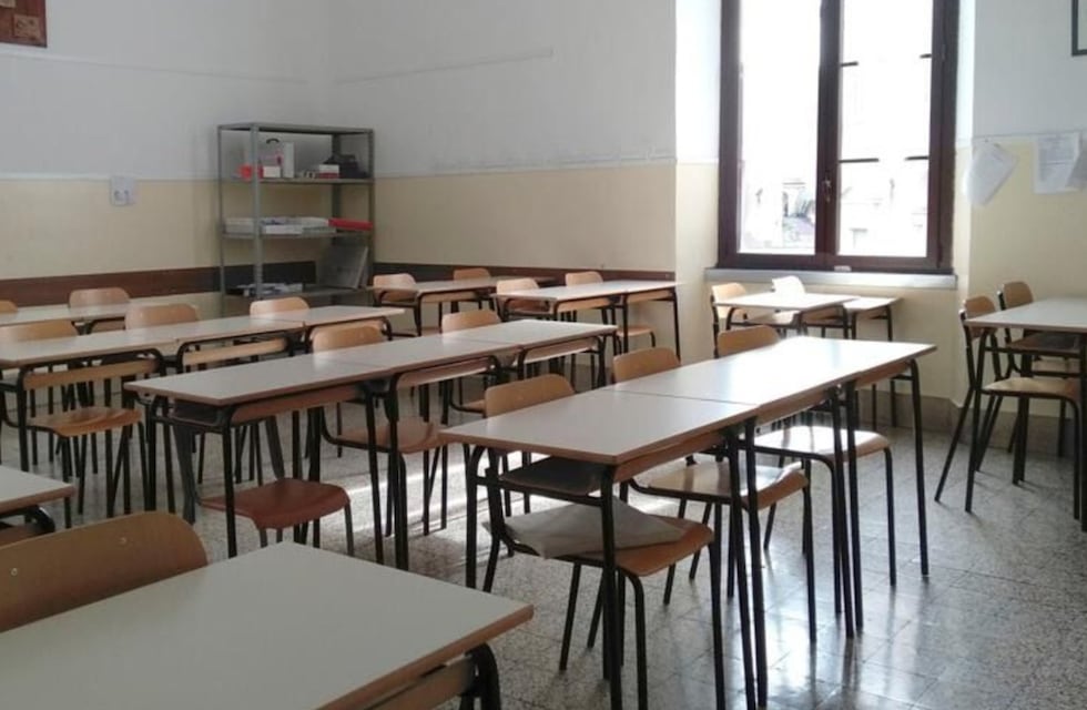 La Plata: un violento enfrentamiento entre dos padres terminó con un auto roto y una directora golpeada