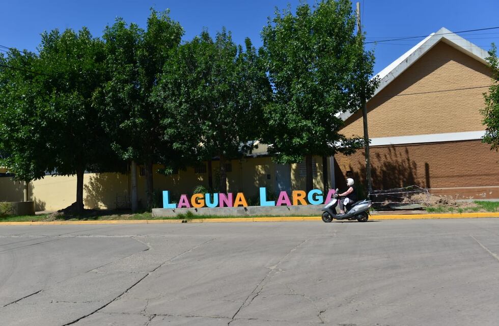 Orinaron frente a su casa en Córdoba y lo asesinaron de una puñalada al corazón
