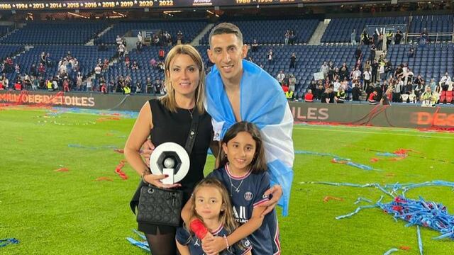 Mía y Pía recibieron a su papá después de la emotiva despedida de París Saint-Germain (PSG).