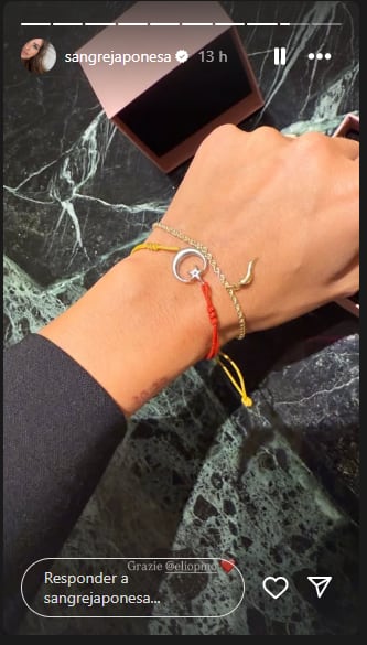 La China Suárez mostró la pulsera que le regalaron