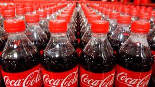 Se hartó de que le beban la Coca Cola de cada día, creó un sistema de seguridad y se hizo viral.
