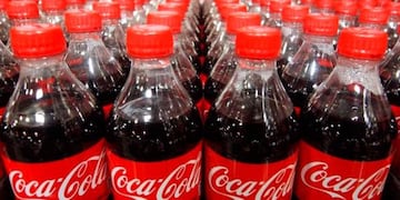 Se hartó de que le beban la Coca Cola de cada día, creó un sistema de seguridad y se hizo viral.
