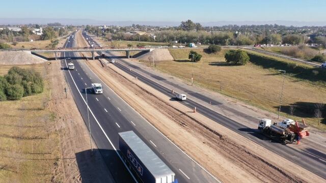 El tramo se ubica entre camino a San Carlos y el puente de Cerveceros.