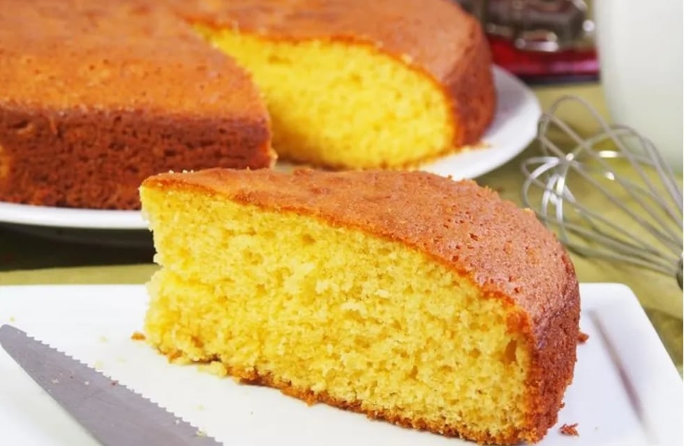 Cómo hacer el bizcochuelo “12 cucharadas”: receta fácil y rápida, ideal para la merienda