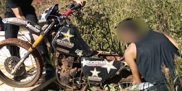 Aristóbulo del Valle: recuperaron una motocicleta que había sido robada. Policía de Misiones