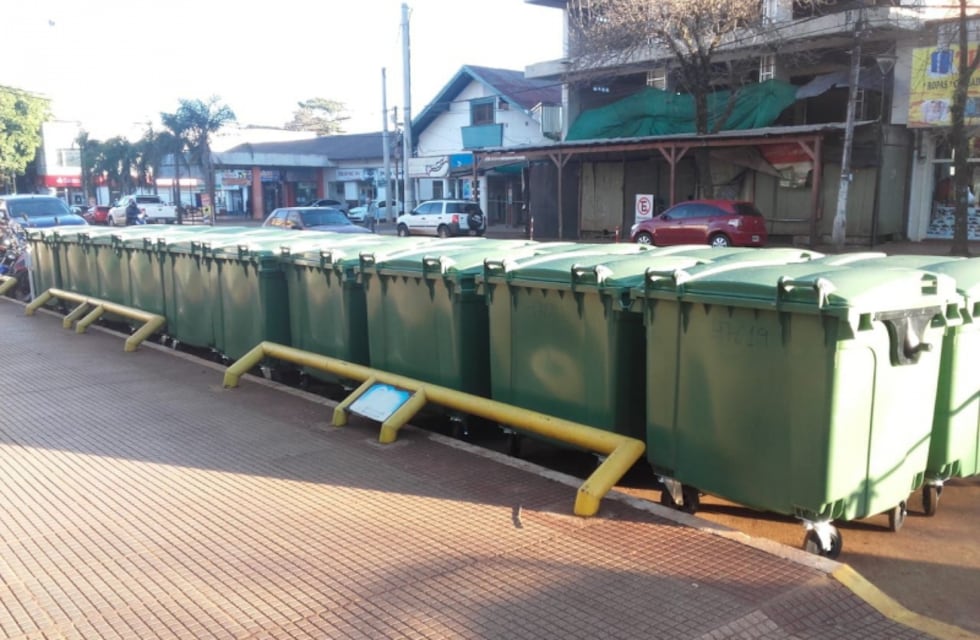 Se colocaron nuevos contenedores de residuos en la ciudad de Eldorado