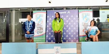 Elizabeth Noriega nadadora paralímpica Selección Argentina Arroyito
