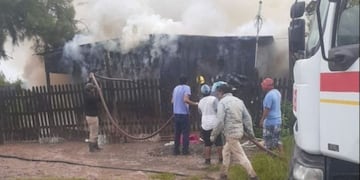 Hermanos de 4 y 6 años murieron calcinados en Colonia Santa Rosa
