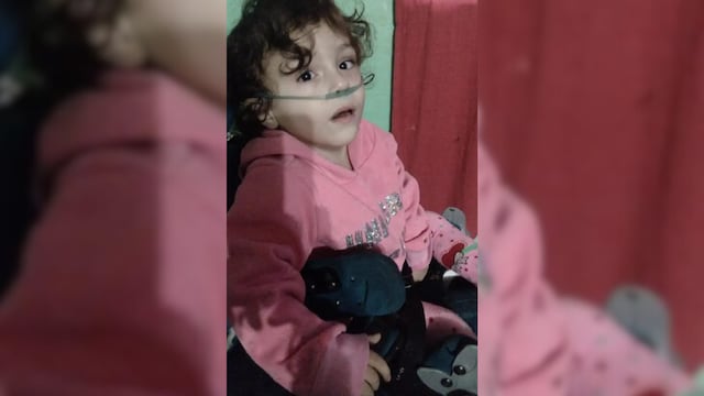 Guadalupe, una pequeña mendocina de 2 añitos, que tuvo 14 infartos y necesita ayuda para operarse de la vista
