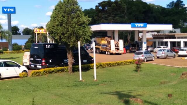 Bernardo de Irigoyen: establecen cupos des combustible para ciudadanos extranjeros.