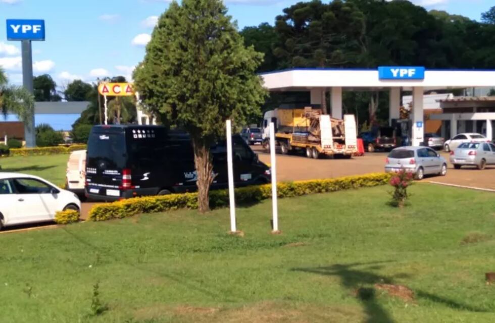 Bernardo de Irigoyen: establecen cupos des combustible para ciudadanos extranjeros