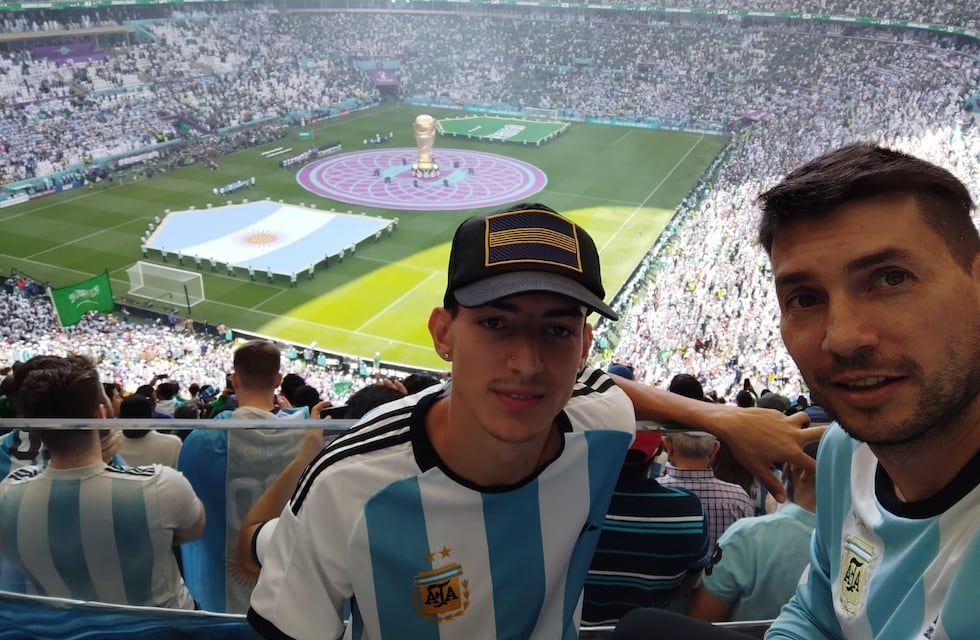“Hace más calor en Córdoba que en Qatar”: la confesión de un joven que viajó a alentar a Argentina