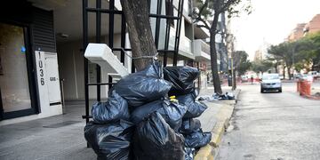 Basura acumulada en las calles de la ciudad de Córdoba.