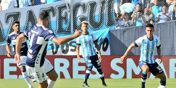 Racing y Gimnasia no pudieron sacarse diferencias en el Cilindro de Avellaneda en el arranque de la Copa de la Liga Profesional.