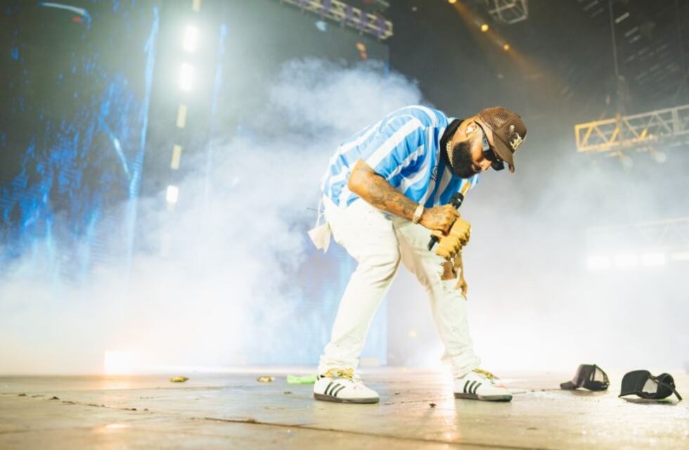 Eladio Carrión sacudió el Luna Park con un show que tuvo a Duki, Nicki Nicole y Cazzu como invitados