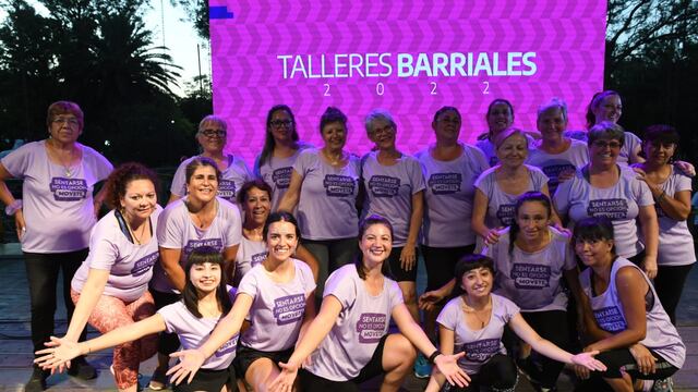 Se presentaron los talleres barriales en la Plaza 25 de Mayo