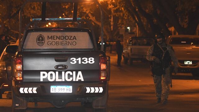 Atrincherado. Grupo GES. Grupo GRIS