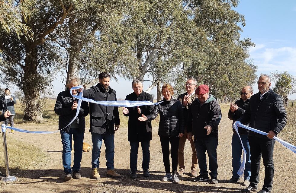 Inauguraron “Caminos de la ruralidad” en Colonia Aldao y anunciaron una inversión en una escuela rural sunchalense