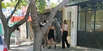 Las mujeres que auxiliaron a la perrita volvían del Registro Civil