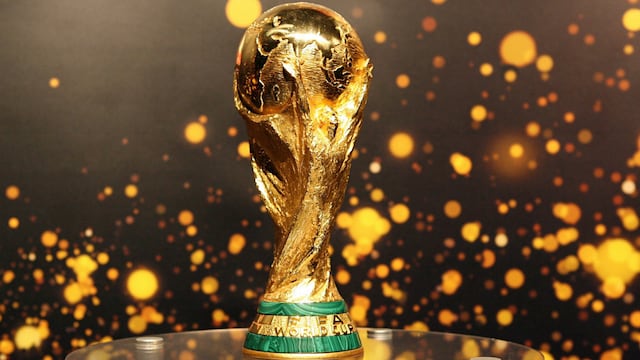 La fiebre mundial no para: un villamercedino hizo una Copa del Mundo gigante con materiales reciclados