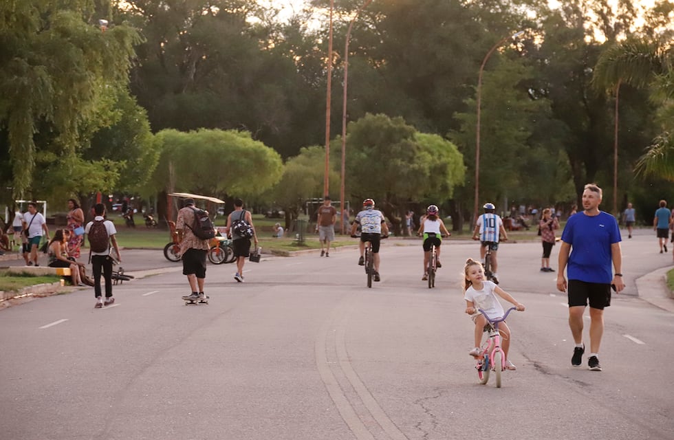 A pedalear por la identidad: Villa Carlos Paz celebra a su fundador con una bicicleteada familiar