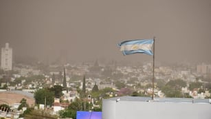 Viernes ventoso en la ciudad de Córdoba, con descenso en la temperatura.
