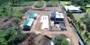Reunión en la plante de biomasa en Cerro Azul entre el INFOPRO y su consejo asesor.