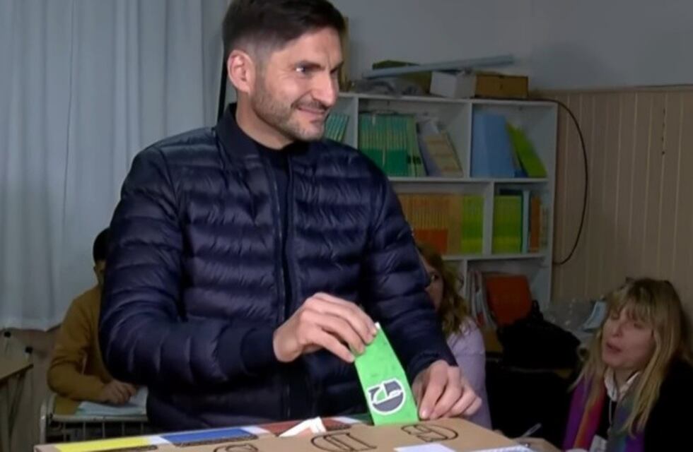 Elecciones 2023 en Santa Fe: Maximiliano Pullaro votó y lanzó críticas a Omar Perotti