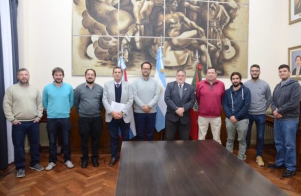 La Municipalidad y la Facultad de Ingeniería acordaron digitalizar los Centros de Salud