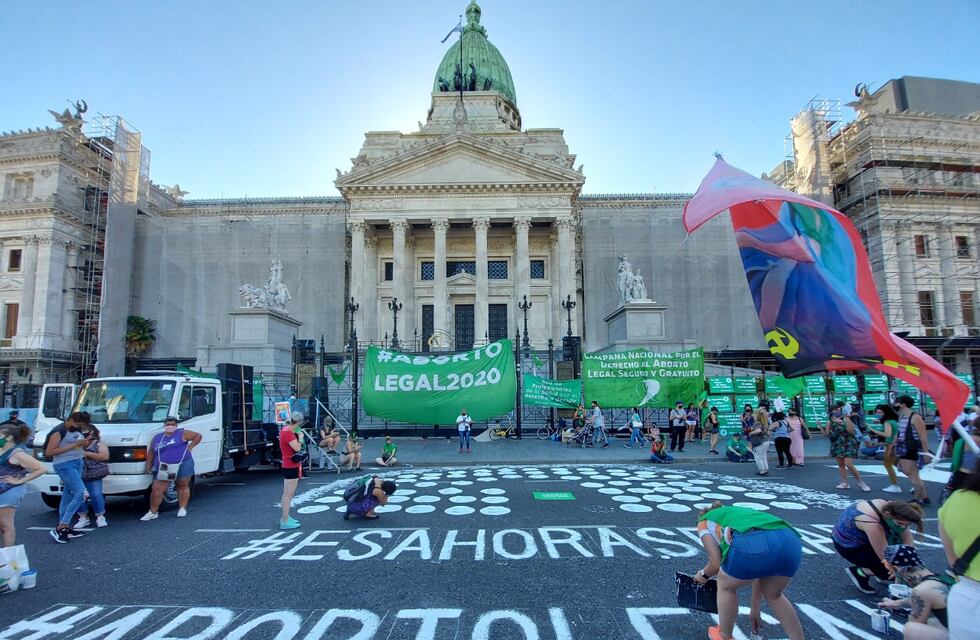 Voces a favor y en contra del aborto legal: ¿Cómo votan los senadores de Chaco?