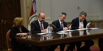 Acuerdo para reparar los muelles del Parque España